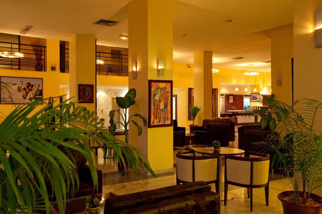 Hotel El Farouk Бамако Экстерьер фото