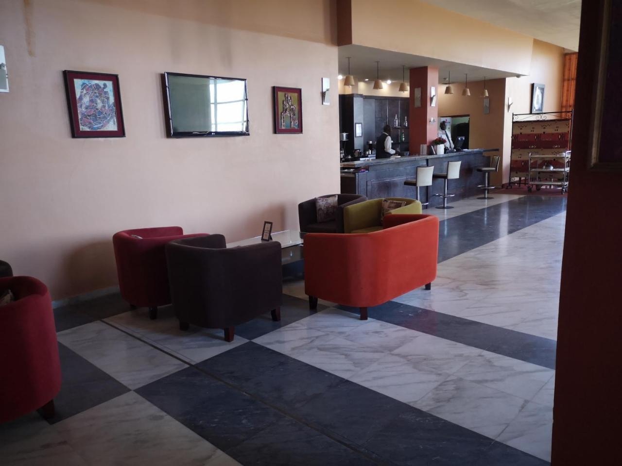 Hotel El Farouk Бамако Экстерьер фото