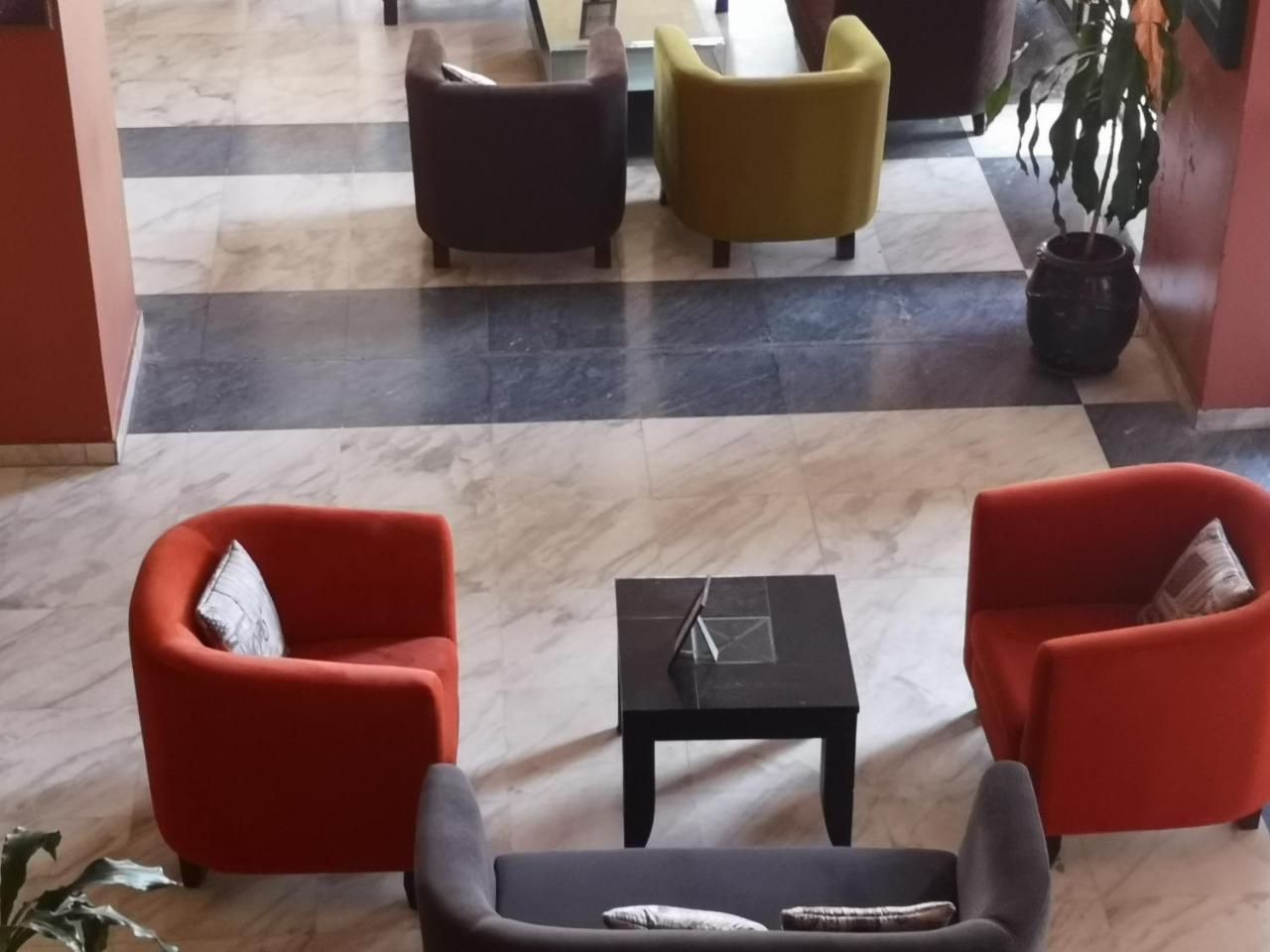 Hotel El Farouk Бамако Экстерьер фото